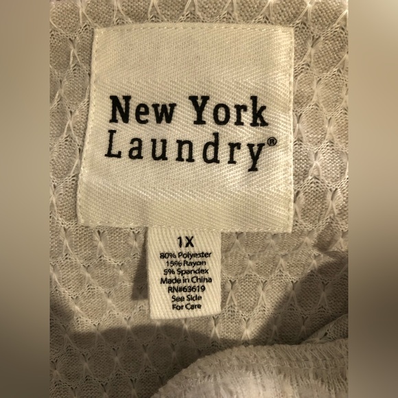 New York Laundry Women’s Turtle Neck Blouse - Picture 4 of 4